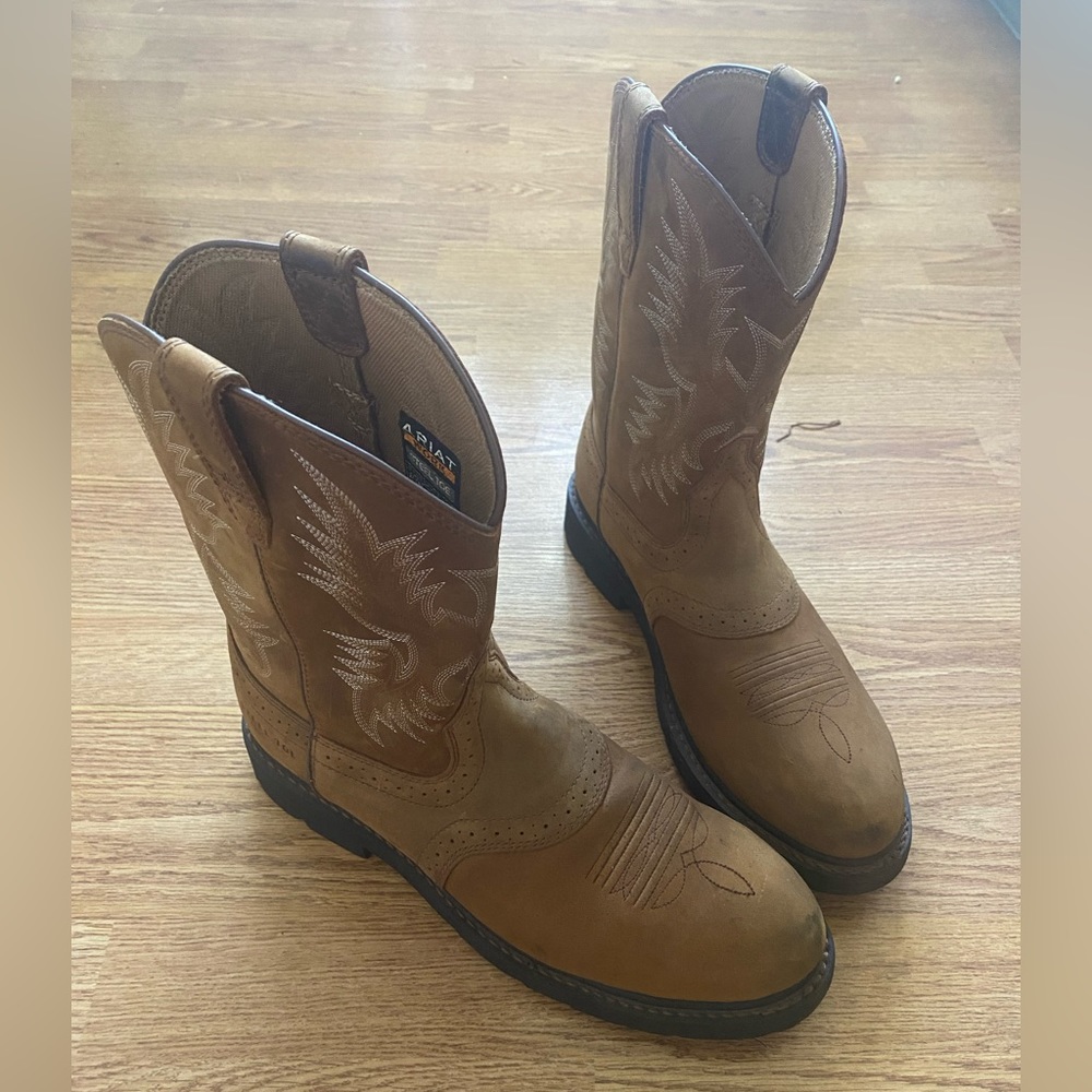 Arait men’s size 11.5 work boot steel toe